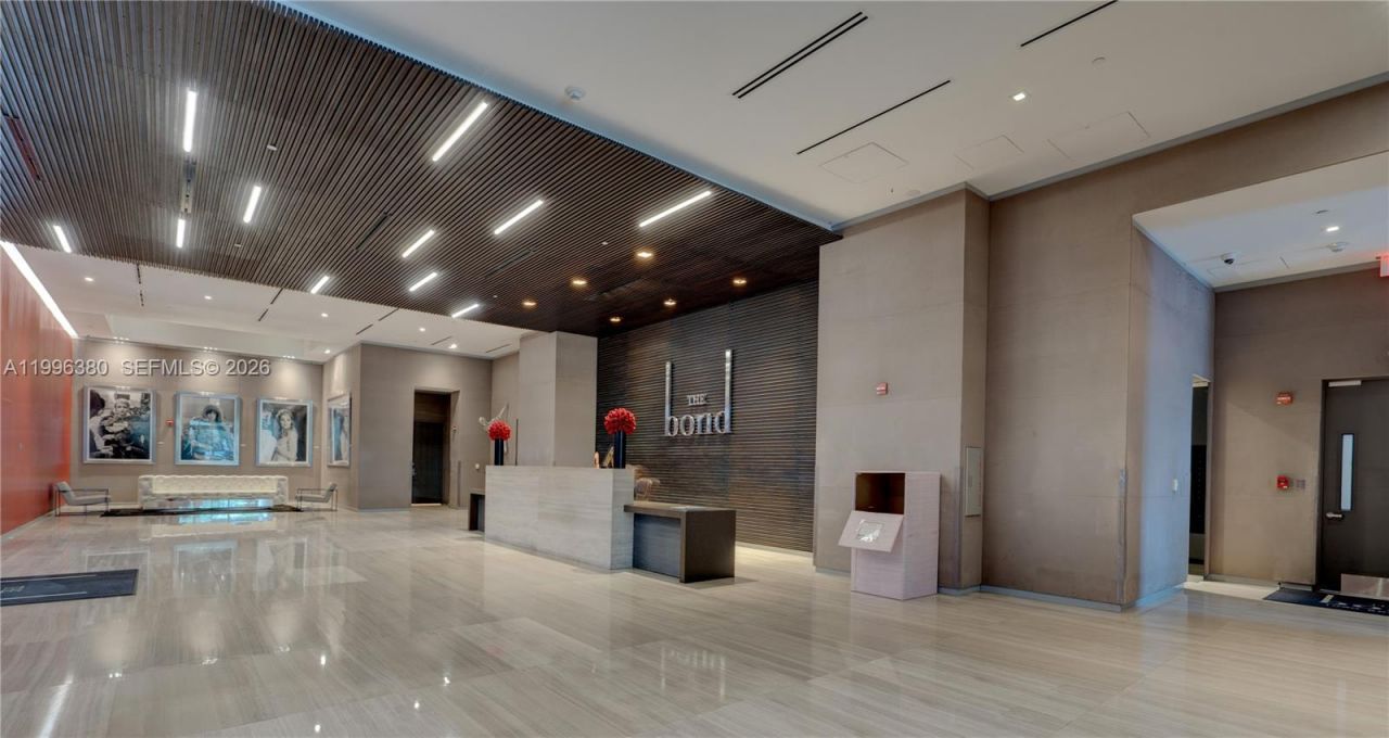 1080 Brickell Ave, Unit 1801, Miami, FL 33131 Photo