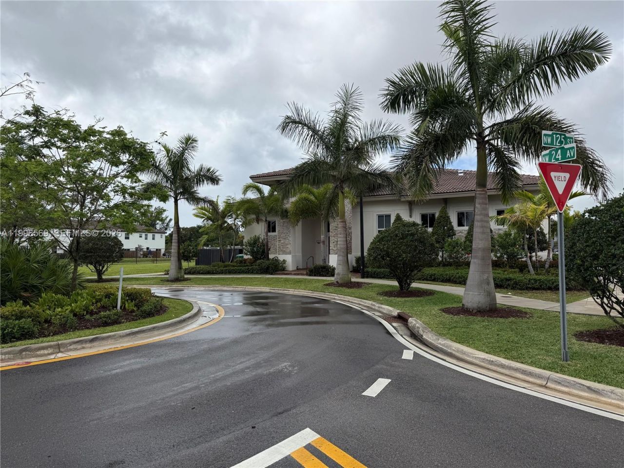 12845 NW 24th Ave, Miami, FL 33167 Photo