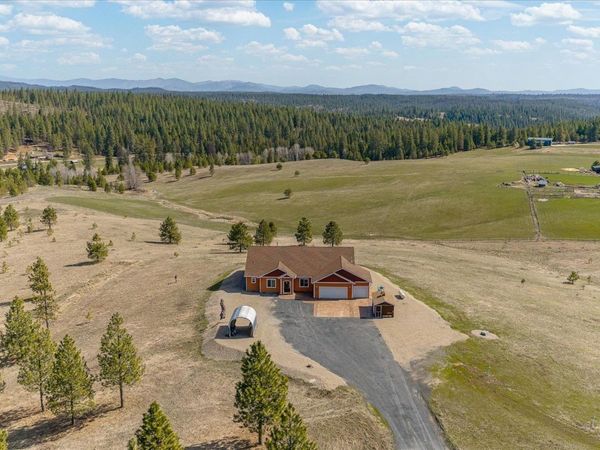 5205 Allen Rd, Springdale, WA 99173