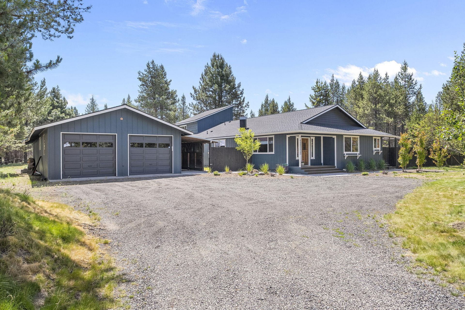 55050 Huntington Road, Bend, OR 97707 Main Photo