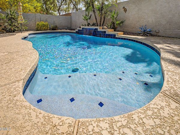 957 E SCORPIO Place, Chandler, AZ 85249