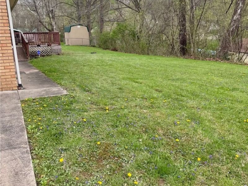 34 Chris Street, Belpre, OH 45714 Photo 3