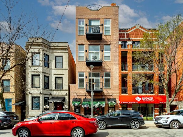 3226 N Sheffield Avenue , Unit 2, Chicago, IL 60657