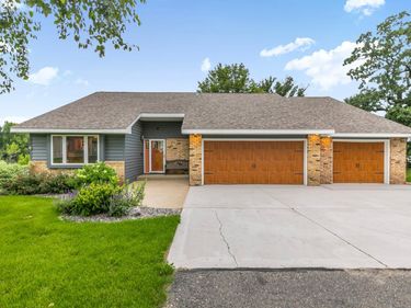 7601 93rd Avenue NE, Spicer, MN 56288