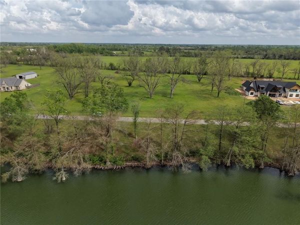 529 LAKE DAVIS Road, Columbia, LA 71418