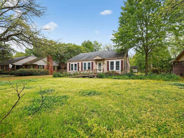 2437 Lakeshore Drive, Lake Village, AR 71653