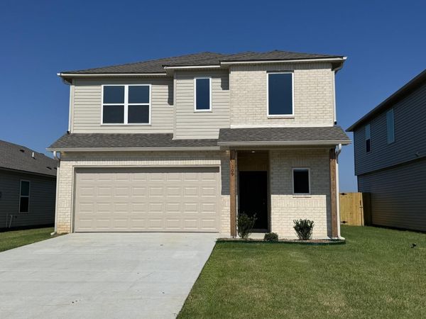 109 Sofia Drive, Maumelle, AR 72113