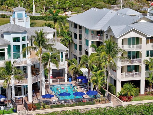 975 NW Flagler Avenue, Unit 407, Stuart, FL 34994