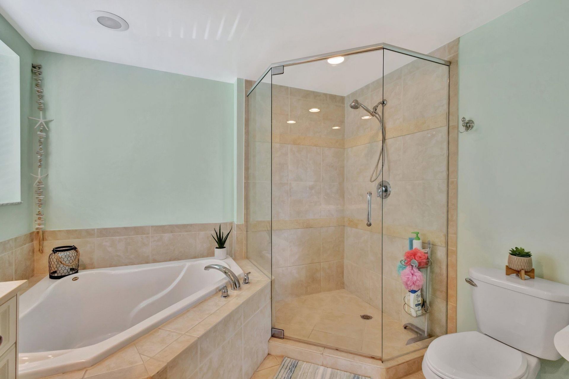 975 NW Flagler Avenue, Unit 407, Stuart, FL 34994 Photo