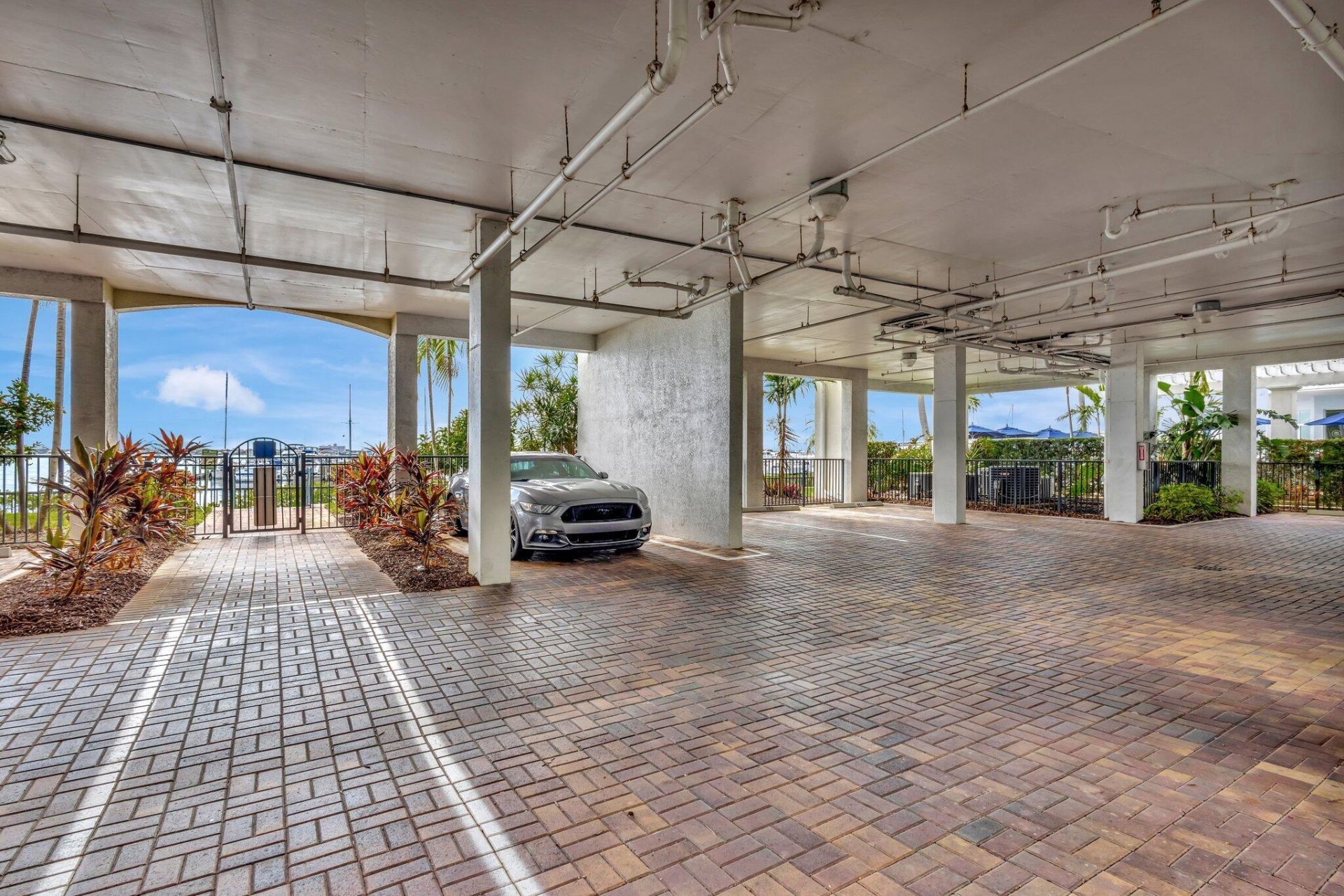 975 NW Flagler Avenue, Unit 407, Stuart, FL 34994 Photo