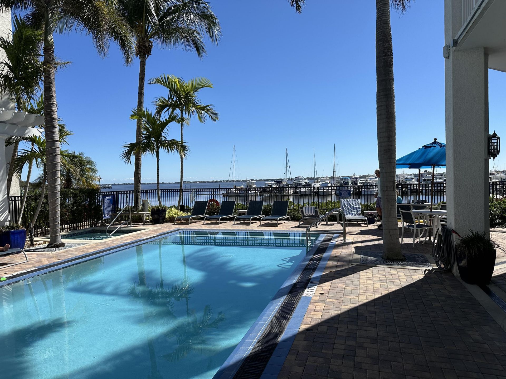 975 NW Flagler Avenue, Unit 407, Stuart, FL 34994 Photo