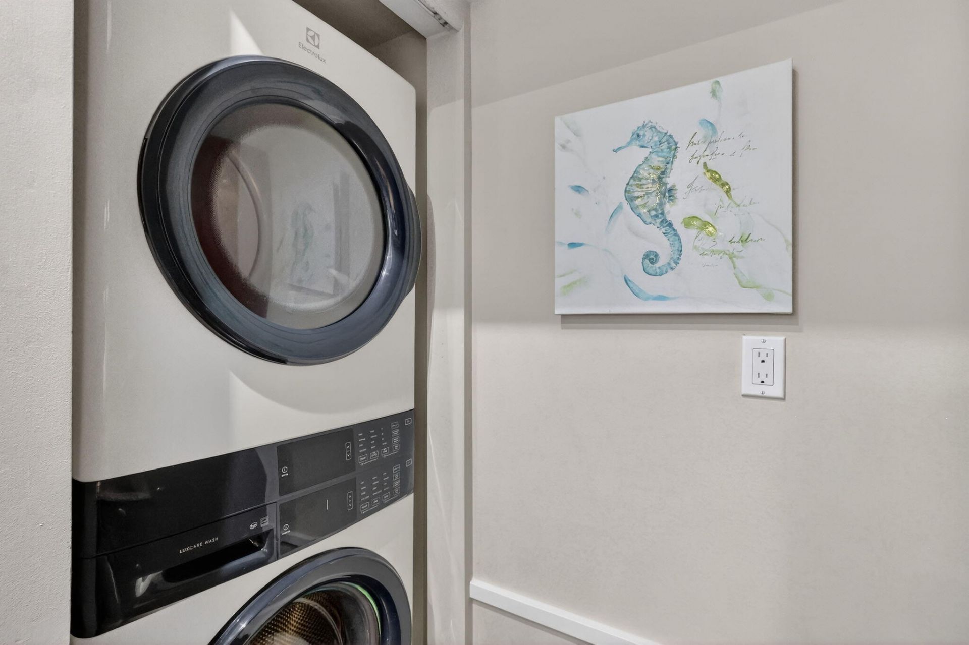 415 NW Flagler Avenue, Unit 403, Stuart, FL 34994 Photo