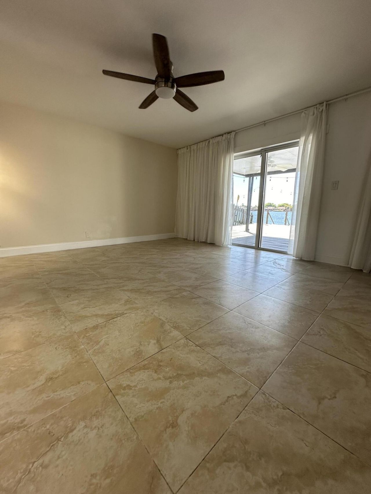 5605 SW 24th Avenue, Fort Lauderdale, FL 33312 Photo