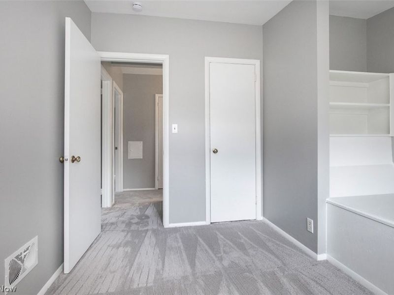 2960 Clearfield Avenue , Akron, OH 44314 Photo 17