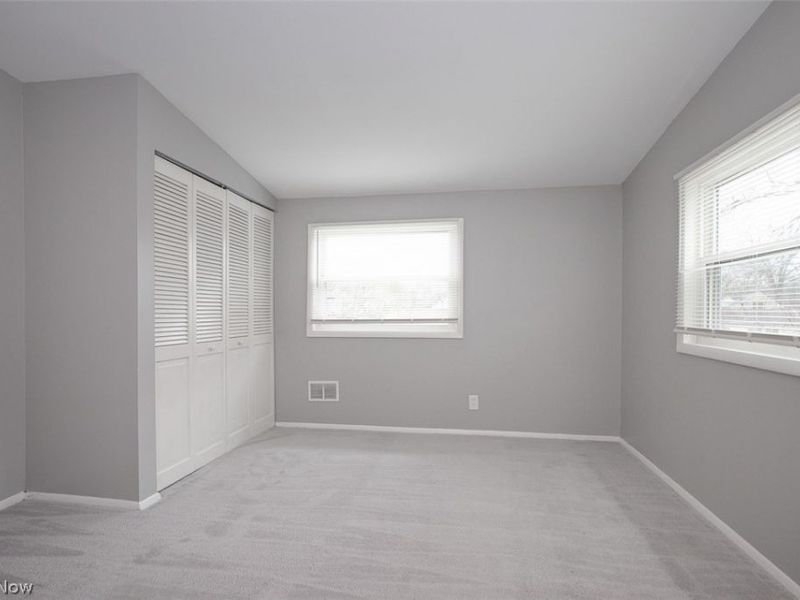 2960 Clearfield Avenue , Akron, OH 44314 Photo 18