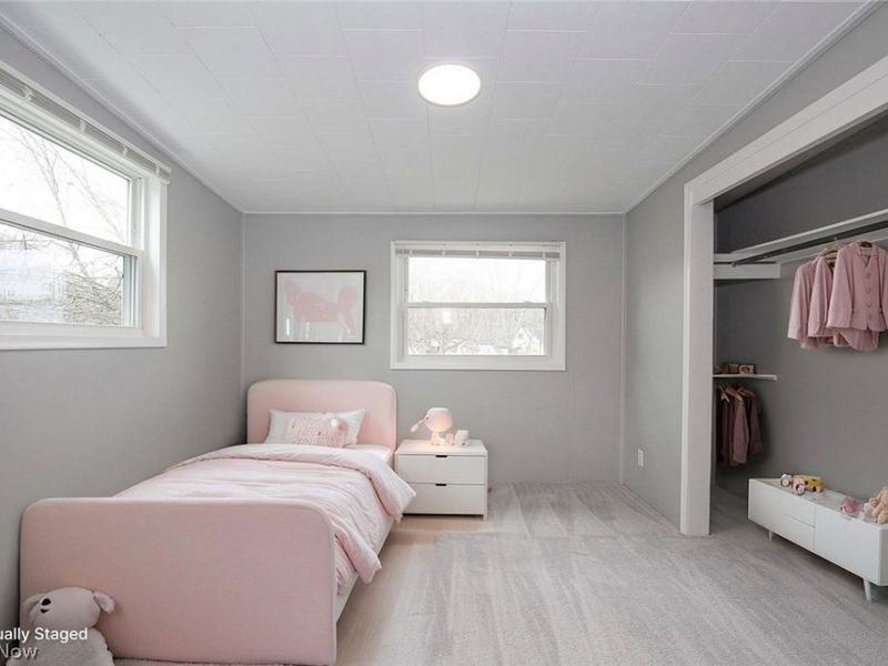 2960 Clearfield Avenue , Akron, OH 44314 Photo 6