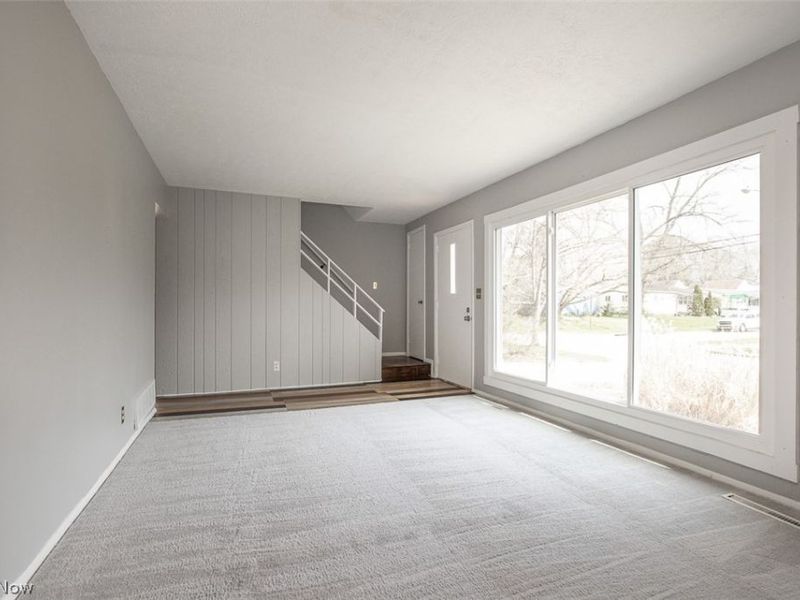 2960 Clearfield Avenue , Akron, OH 44314 Photo 9