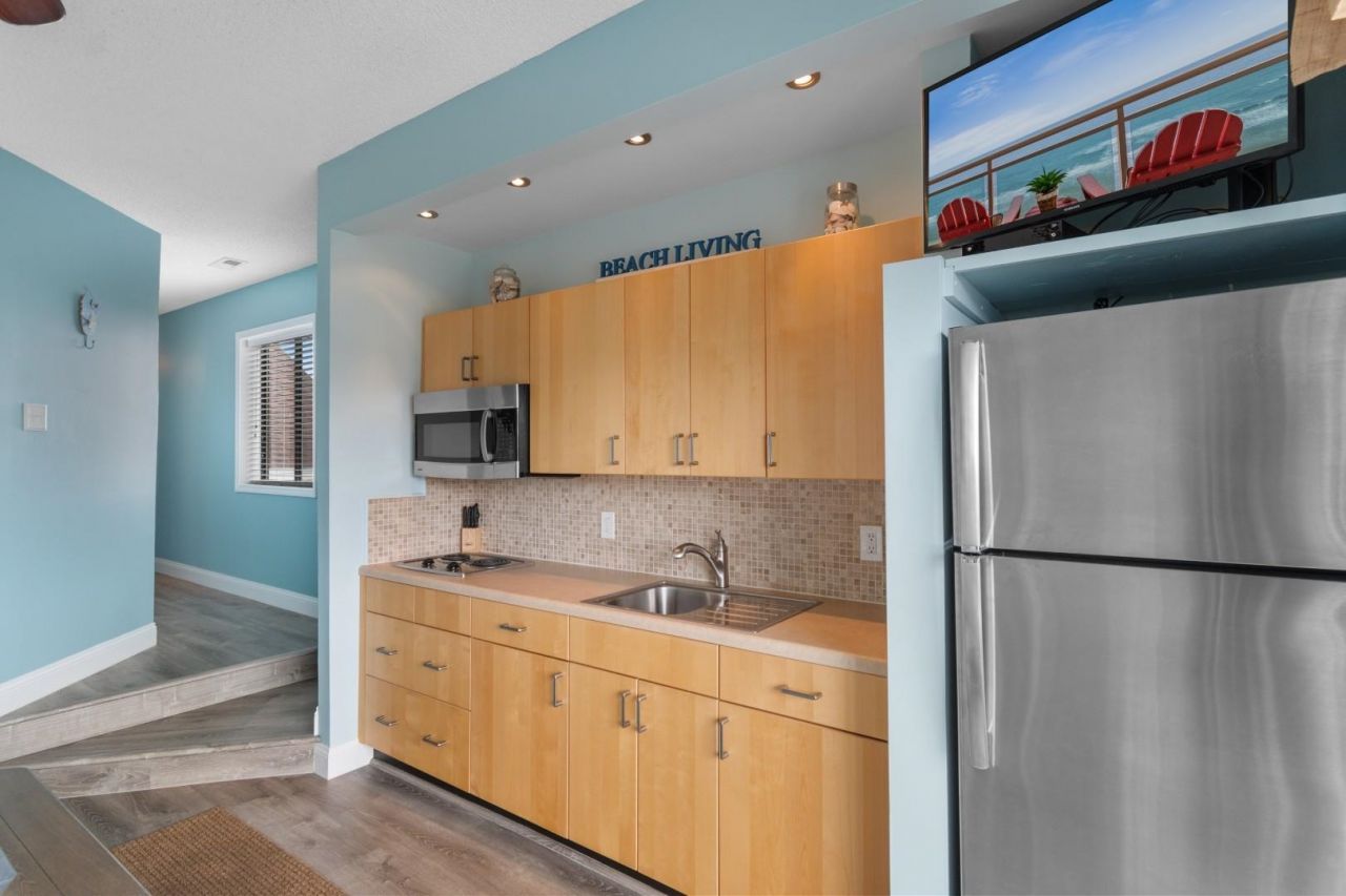 627 N Waccamaw Dr.  Photo 13