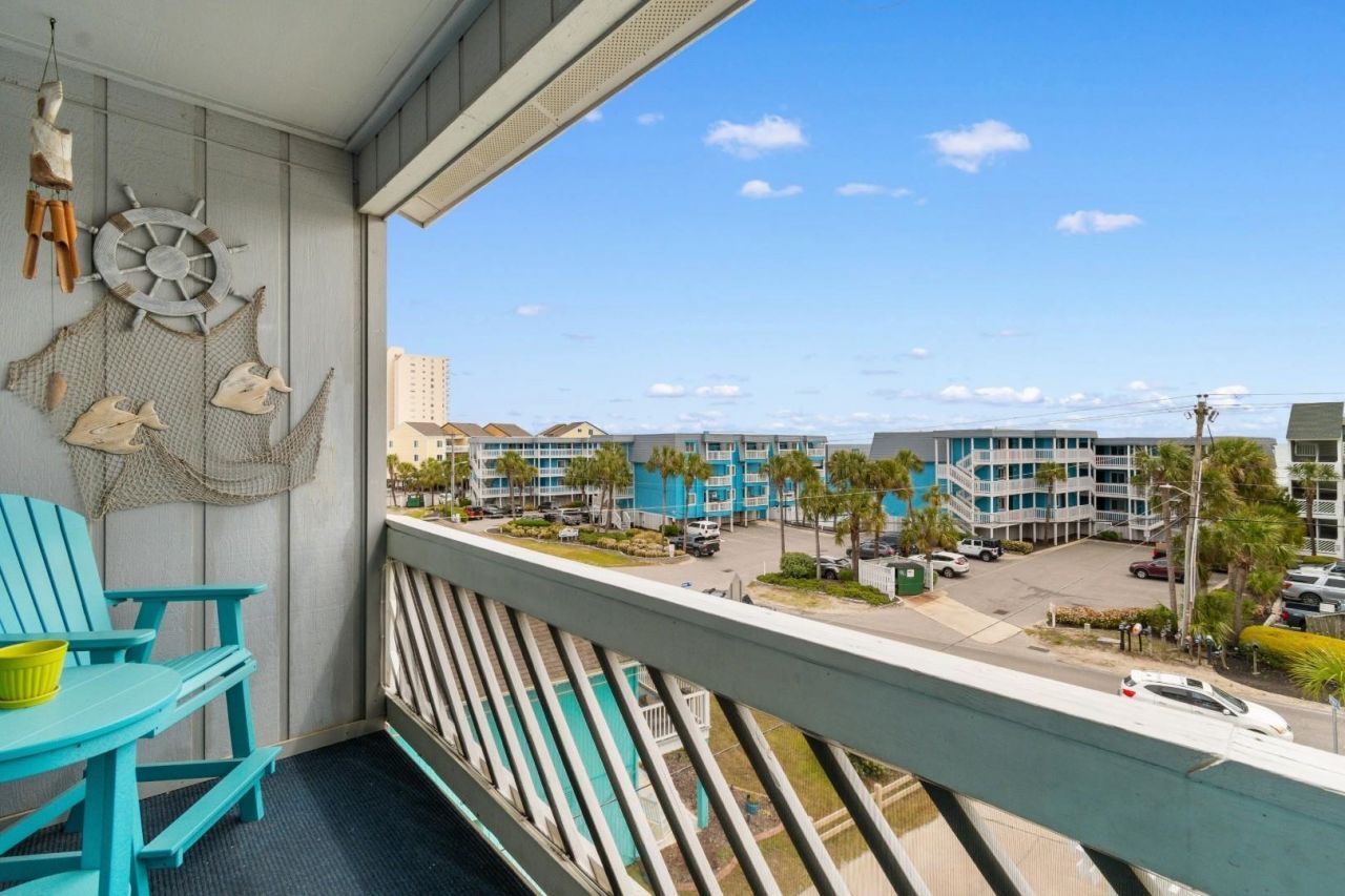 627 N Waccamaw Dr.  Photo 21