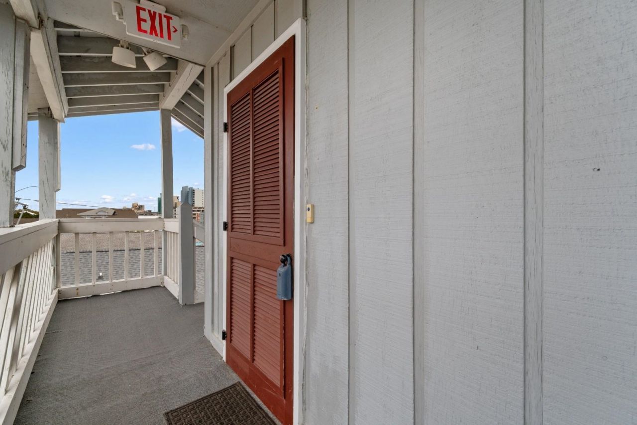 627 N Waccamaw Dr.  Photo 23