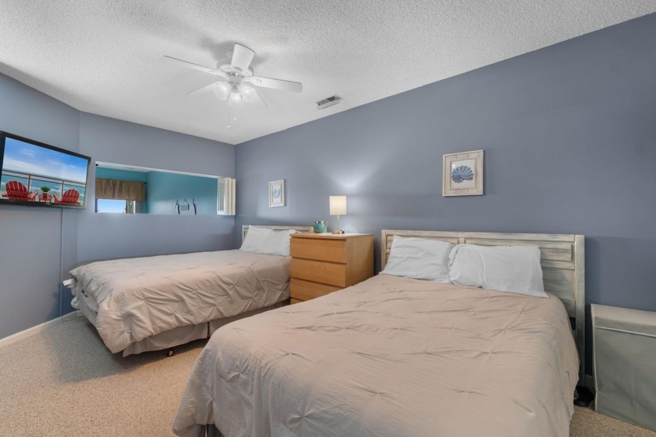 627 N Waccamaw Dr.  Photo 4