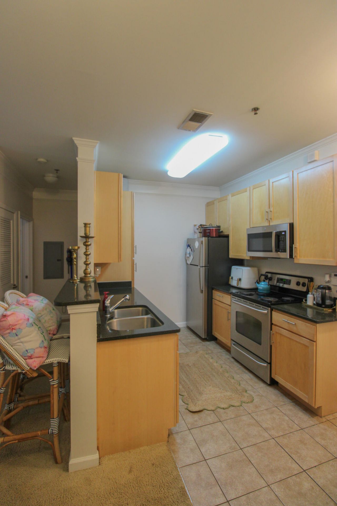 1755 Central Park Road Photo 6