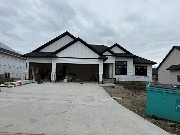 60 S Seven Oaks Road, North Liberty, IA 52317