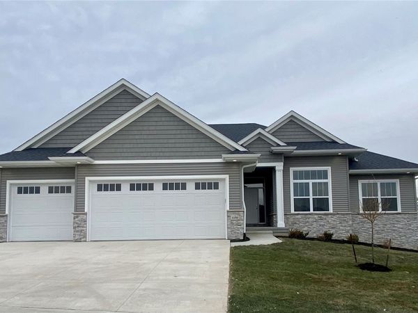60 S Seven Oaks Road, North Liberty, IA 52317