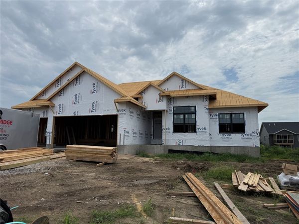60 S Seven Oaks Road, North Liberty, IA 52317