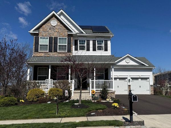 2228 BRIDGEPORT AVENUE, PENNSBURG, PA 18073