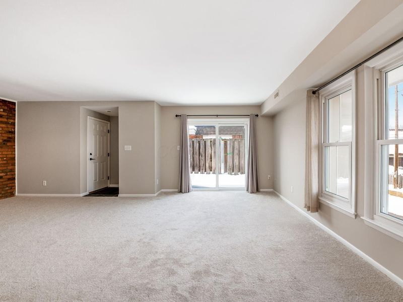 1474 Lafayette Drive , Unit B, Columbus, OH 43220 Photo 12