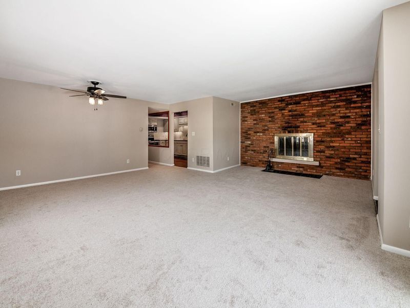 1474 Lafayette Drive , Unit B, Columbus, OH 43220 Photo 13