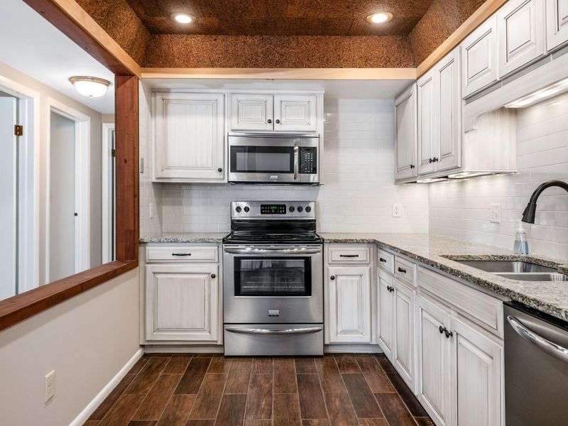 1474 Lafayette Drive , Unit B, Columbus, OH 43220 Photo 19