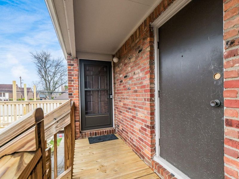 1474 Lafayette Drive , Unit B, Columbus, OH 43220 Photo 6