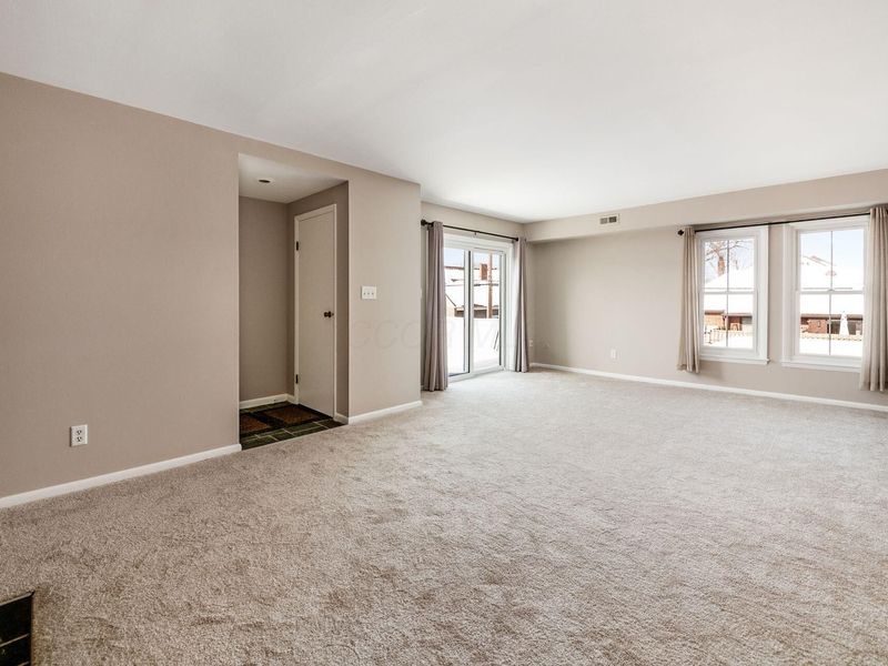 1474 Lafayette Drive , Unit B, Columbus, OH 43220 Photo 9