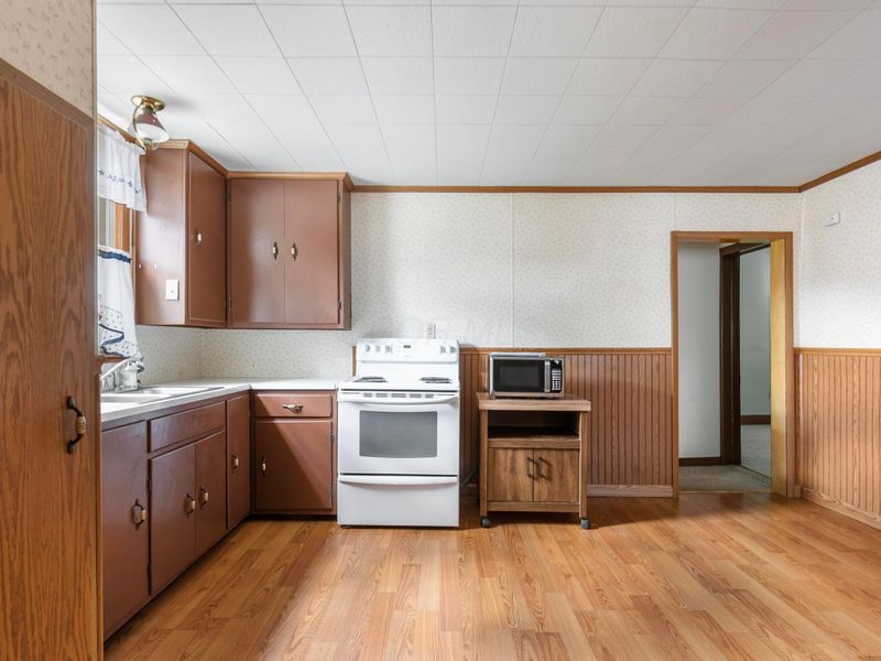 457 Half Avenue, Circleville, OH 43113 Photo 9