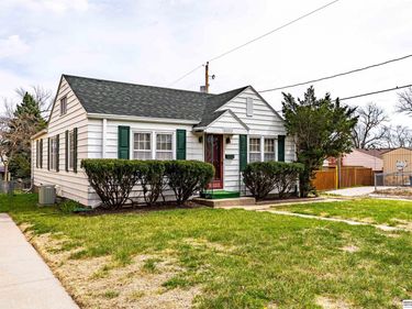 5223 S 81st Street, Ralston, NE 68127