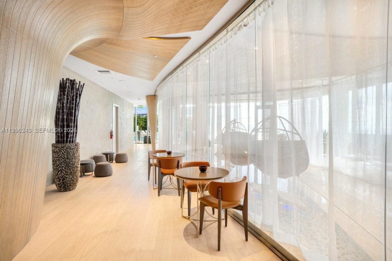 1000 Brickell Plaza, Unit 2701, Miami, FL 33131 Photo