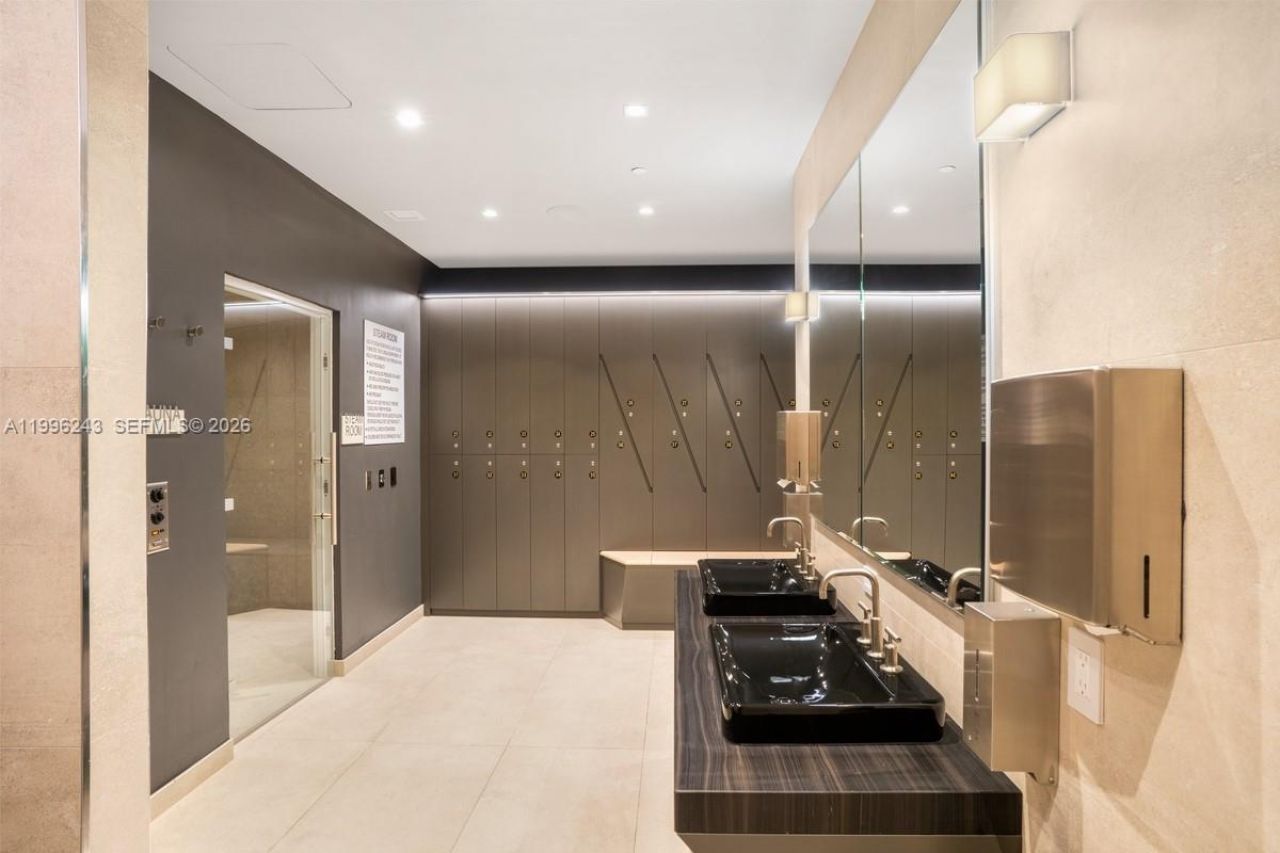 1000 Brickell Plaza, Unit 2701, Miami, FL 33131 Photo