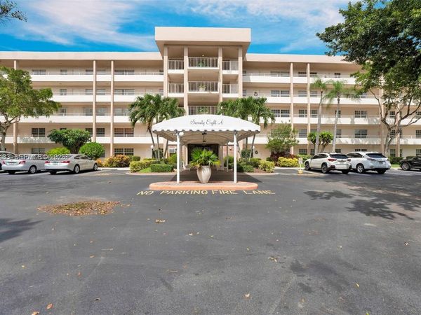 3970 Oaks Clubhouse Dr , Unit 302, Pompano Beach, FL 33069