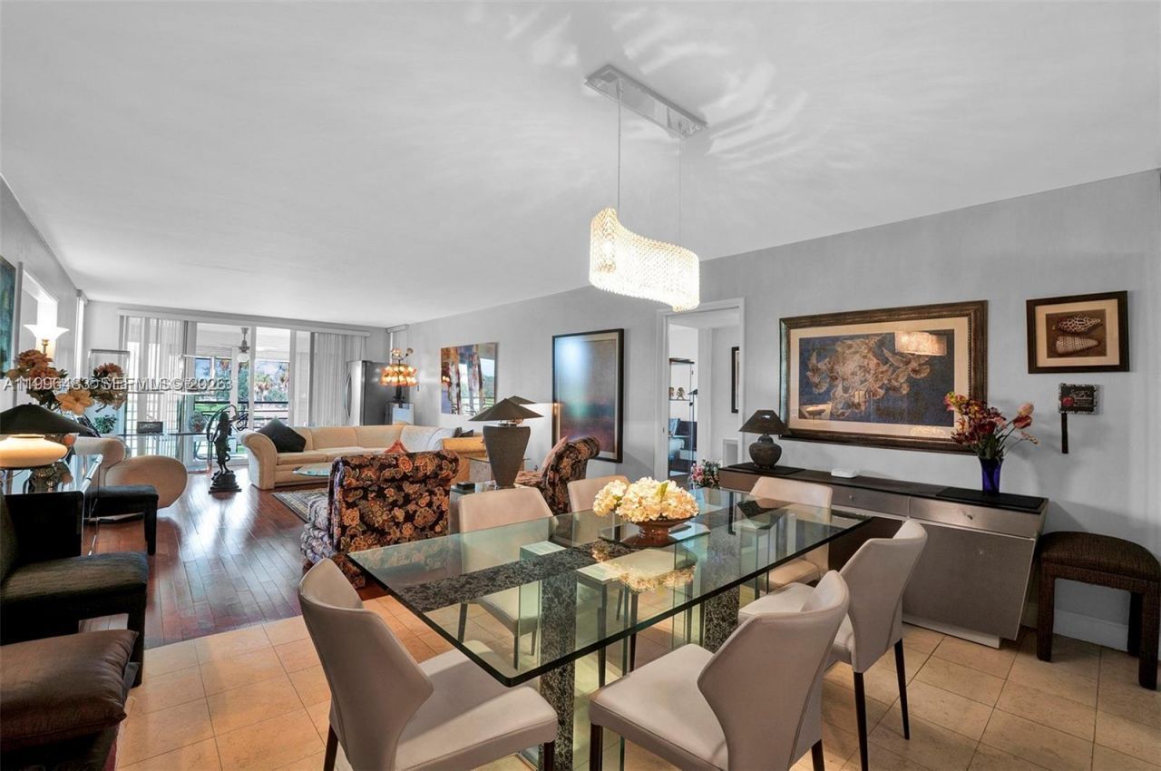 3970 Oaks Clubhouse Dr , Unit 302, Pompano Beach, FL 33069 Photo