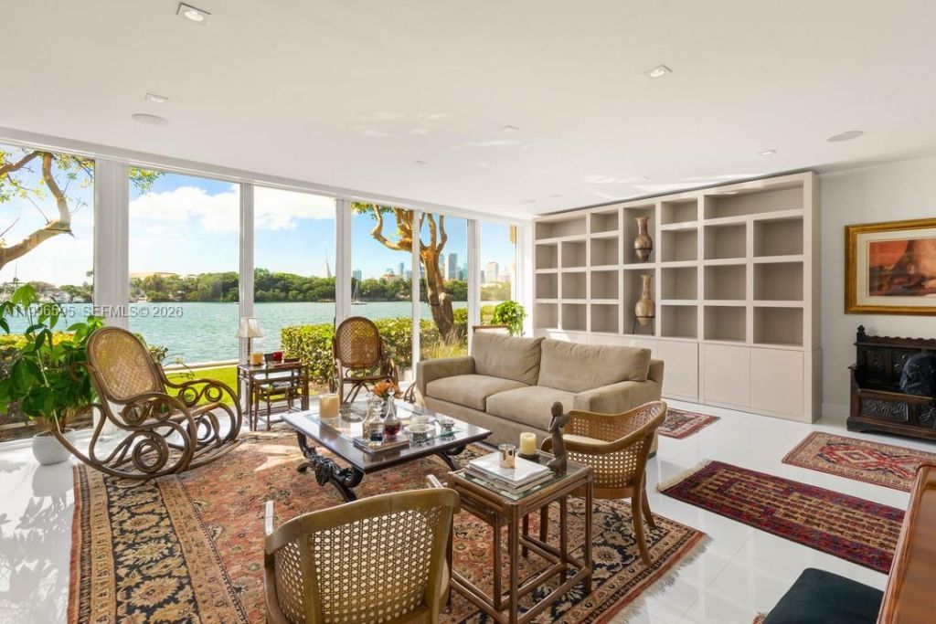 1000 Venetian Way , Unit 105, Miami, FL 33139 Photo