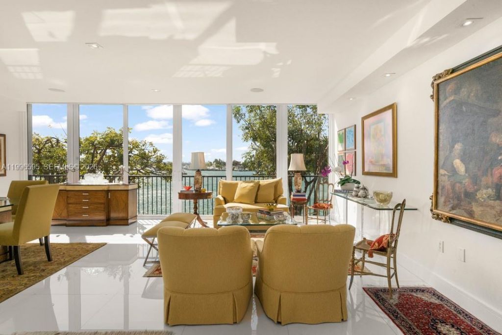 1000 Venetian Way , Unit 105, Miami, FL 33139 Photo