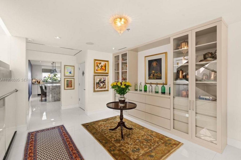 1000 Venetian Way , Unit 105, Miami, FL 33139 Photo