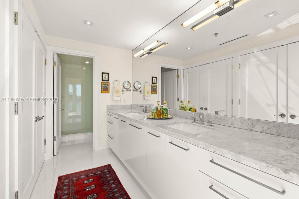 1000 Venetian Way , Unit 105, Miami, FL 33139 Photo