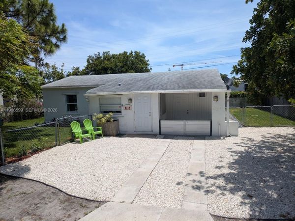 2116 Monroe Ter, Hollywood, FL 33020