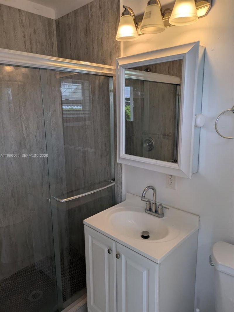 2116 Monroe Ter, Hollywood, FL 33020 Photo