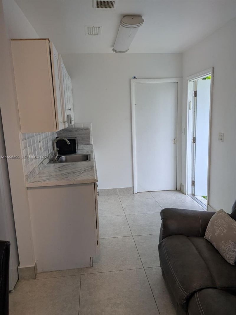 2116 Monroe Ter, Hollywood, FL 33020 Photo