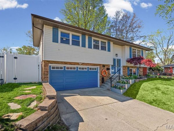 105 W Jackson Street , O'Fallon, IL 62269