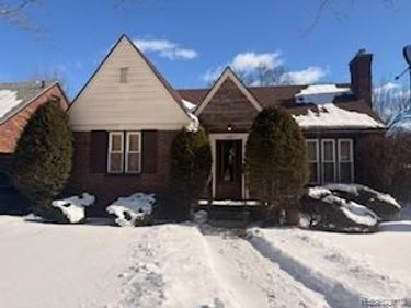 14882 E Piedmont Street, Detroit, MI 48223